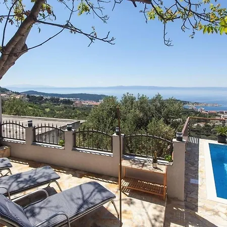 Ferienhaus Mit Beheiztem Pool, Terrasse Mit Meerblick Und Sonnenliegen Holiday home *