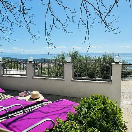 Ferienhaus Mit Beheiztem Pool, Terrasse Mit Meerblick Und Sonnenliegen * Makarska